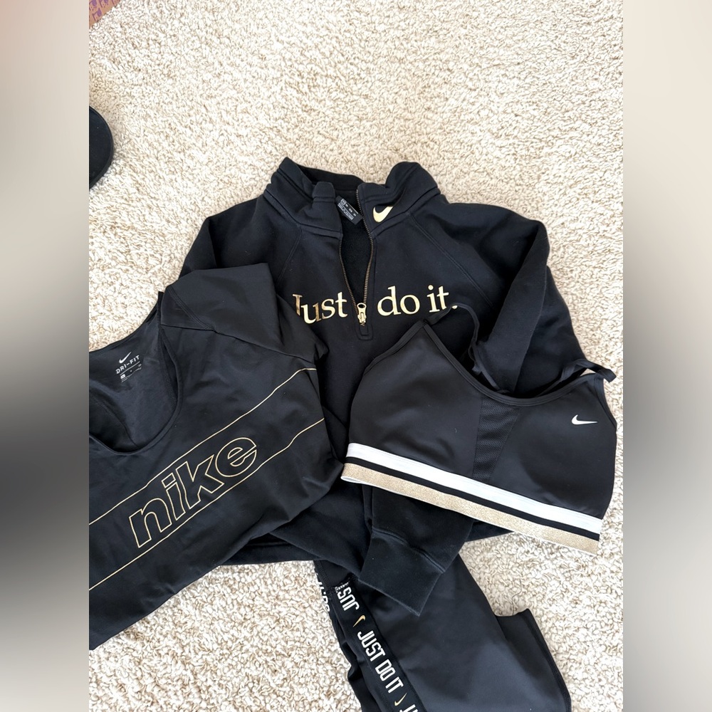 Nike 4 piece black & gold set